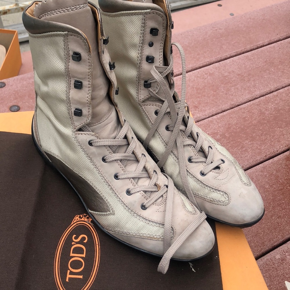 Tod’s bootie